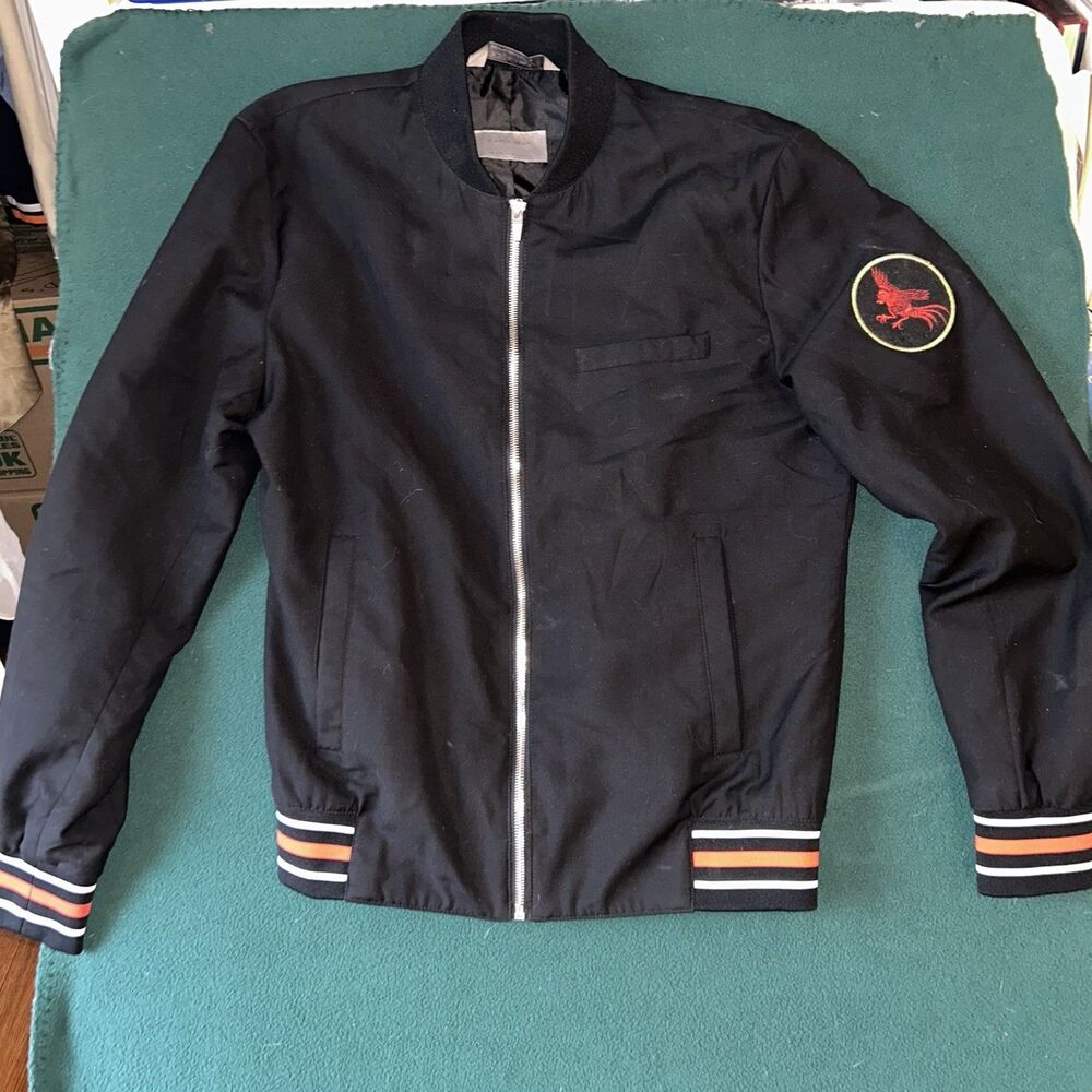 Zara Men Black Bomber Lightweight fall Jacket Moto Racing Baseball Rooster Patch